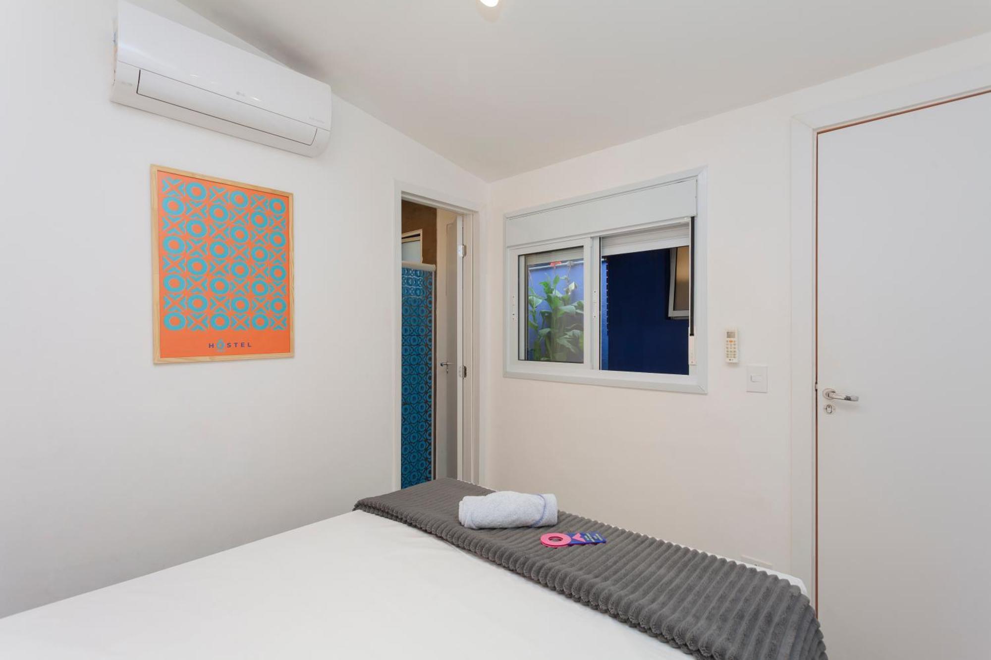 Quarto Individual com Banheiro Privativo